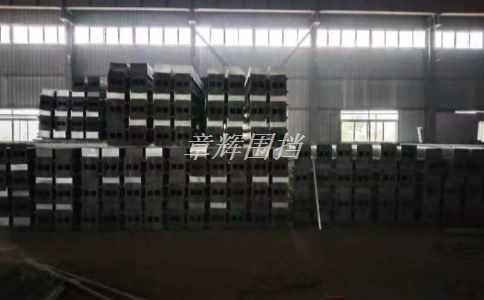 如何選擇合適的材料制作金屬圍擋？（金屬圍擋制作材料選購指南）