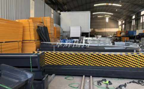 金屬圍擋的制作方法和工藝如何? 金屬圍擋的制作方法和工藝如何?